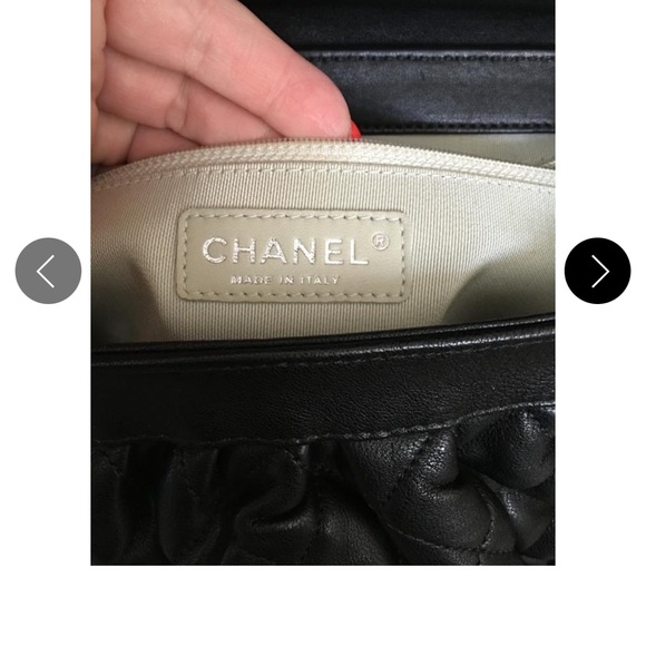 100% Authentic Chanel Chain Around Bag - Picture 9 of 13